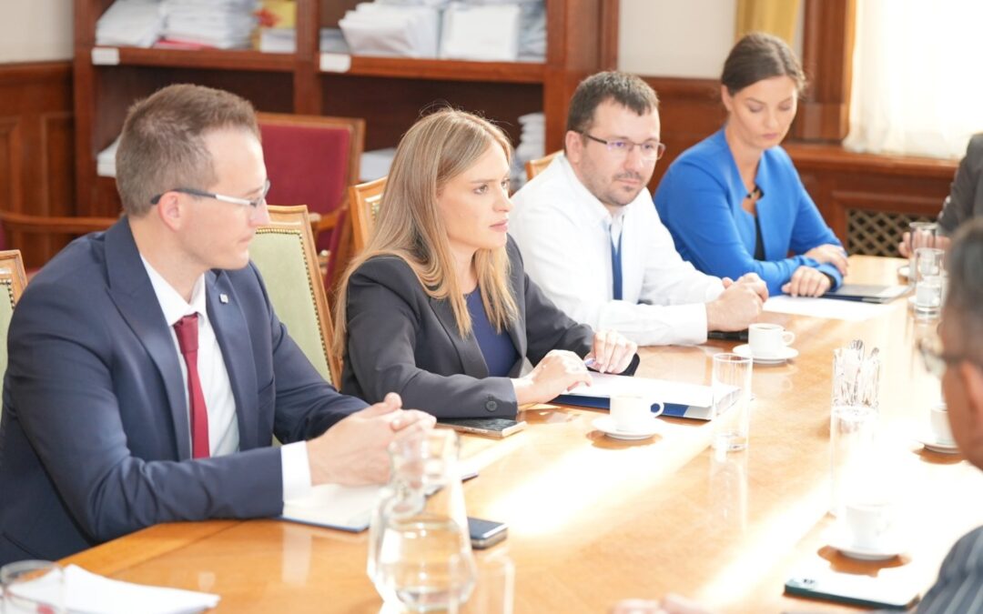Састанак са сенаторком Шошека: “Румунија подржава очување КиМ у саставу Србије!”